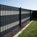 Sichtschutzstreifen PVC Zaunblende 0,19x35 m Basic 450 gr/m² inkl. 25 Klemmschienen Farbe grün (RAL 6005) – Bild 5